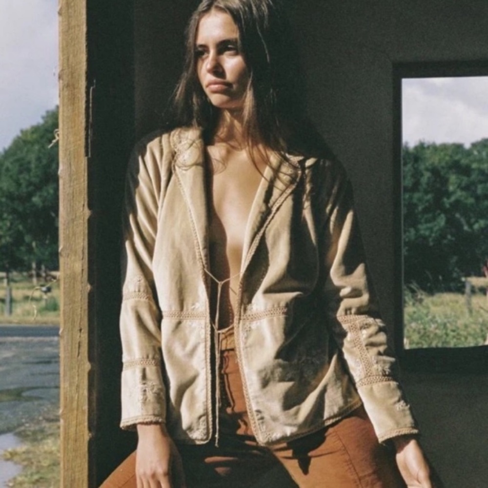 NWT Golden Brown the Label Sand Velvet Jacket, Small - Picture 3 of 16